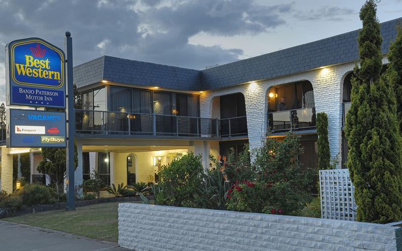 Banjo Paterson Motor Inn Лейкс-Энтранс Экстерьер фото
