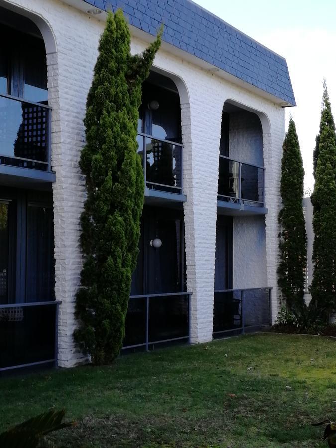 Banjo Paterson Motor Inn Лейкс-Энтранс Экстерьер фото